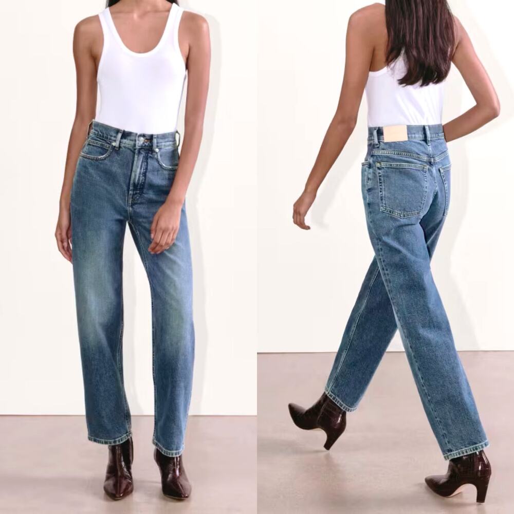 Everlane Straight-Leg Jeans in Medium Blue Wash